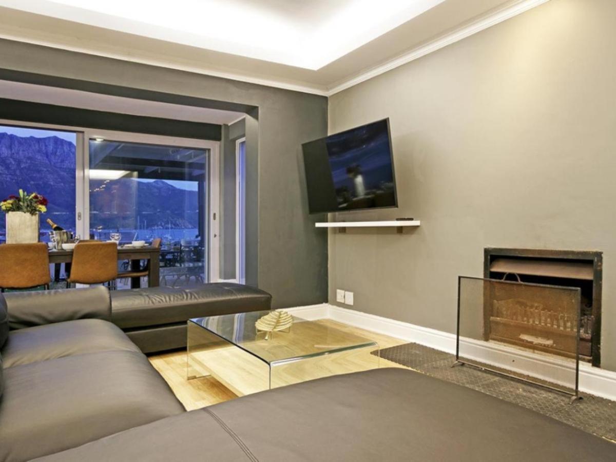 Holiday home De La Hout Bay Beachfront