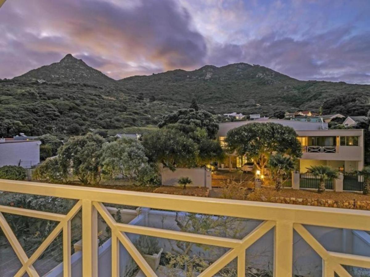 Holiday home De La Hout Bay Beachfront *